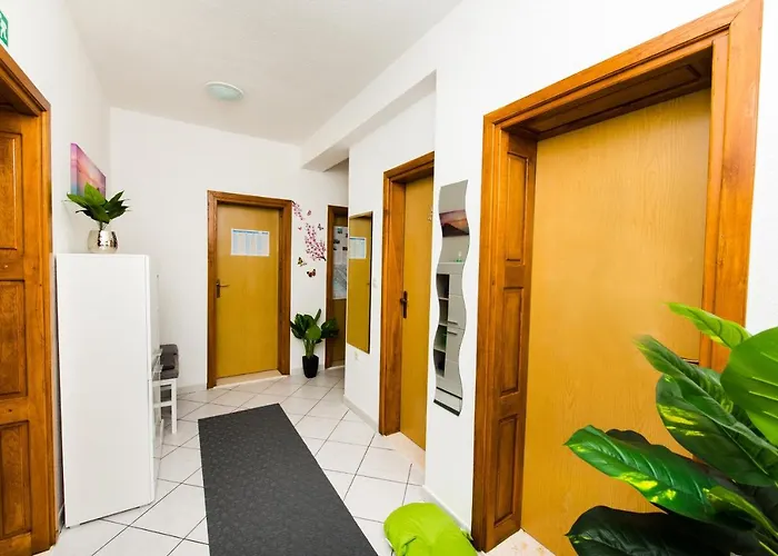 With Swimming Pool Podstrana, Split - 13393 Appartement