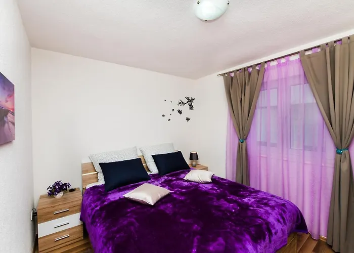 Appartement With Swimming Pool Podstrana, Split - 13393 *